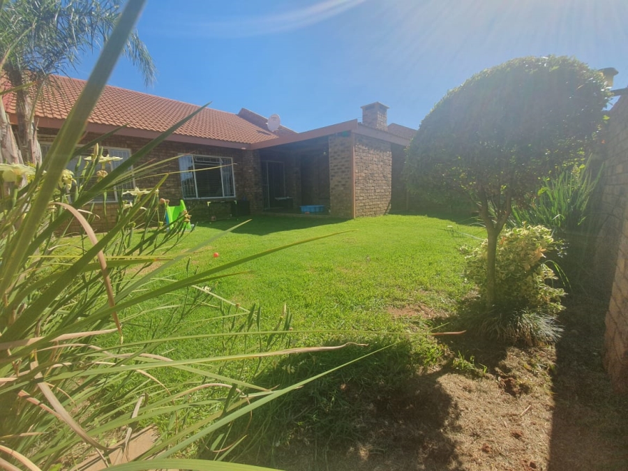 3 Bedroom Property for Sale in Riviera Northern Cape